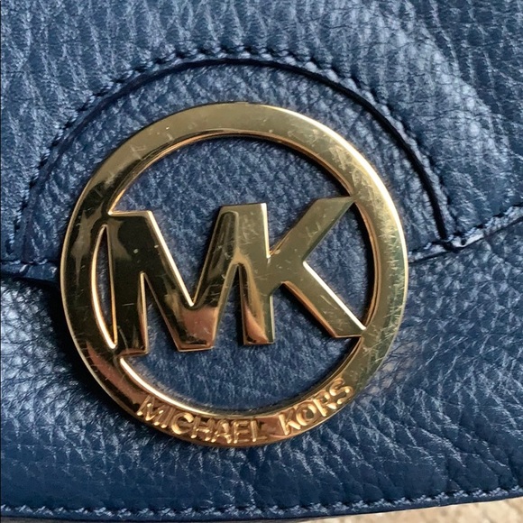 Michael Kors Fulton Crossbody Bag (Blue) - Picture 3 of 8